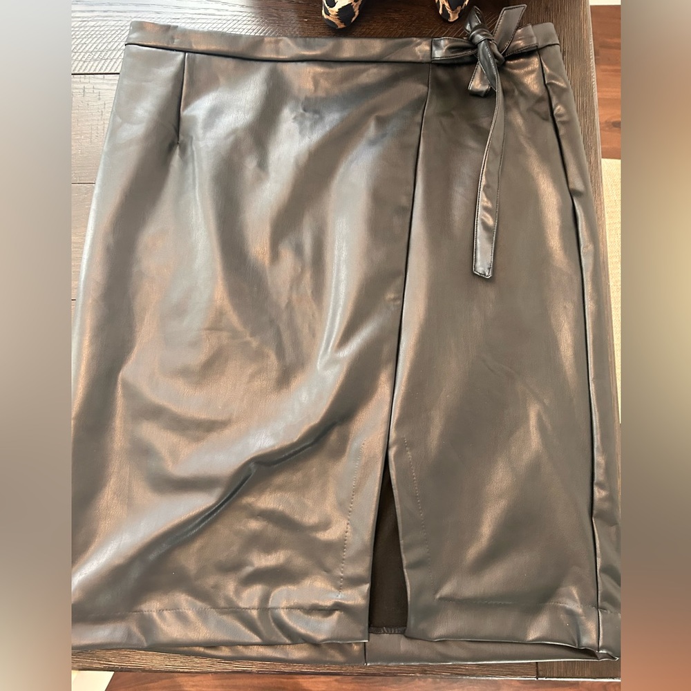 Anne Klein Pencil Skirt